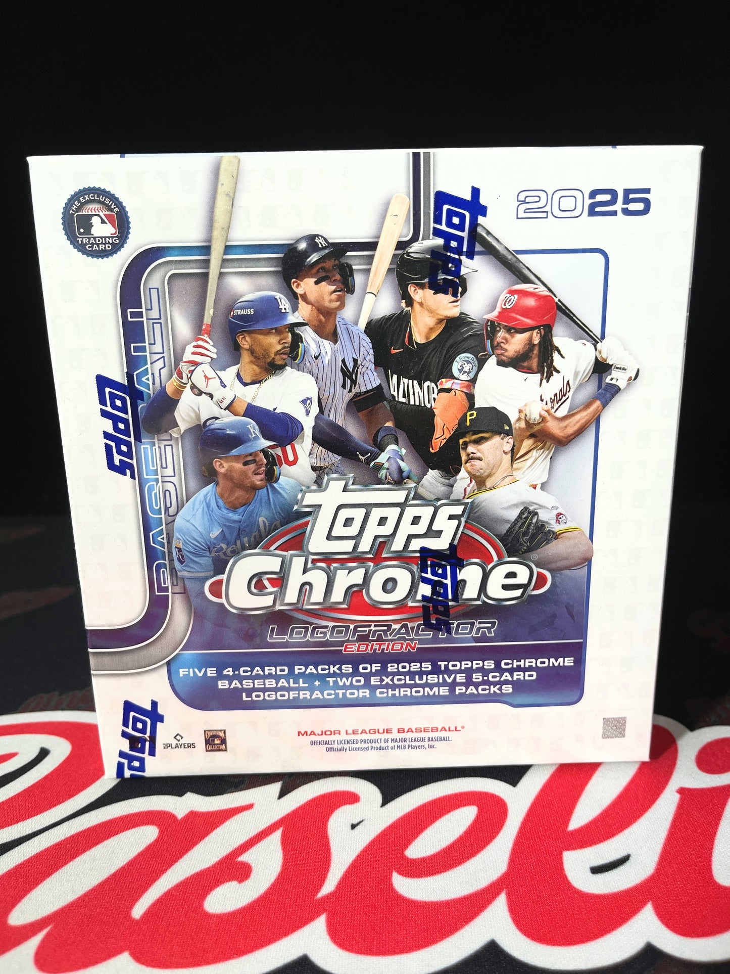 2025 Topps Chrome Baseball Logofractor Edition Box
