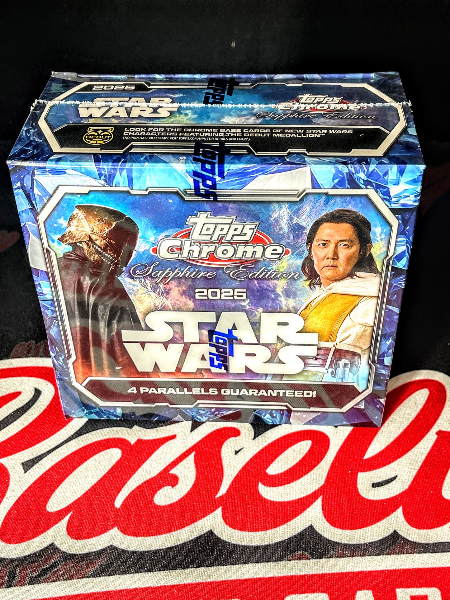 2025 Topps Star Wars Chrome Sapphire Edition Box