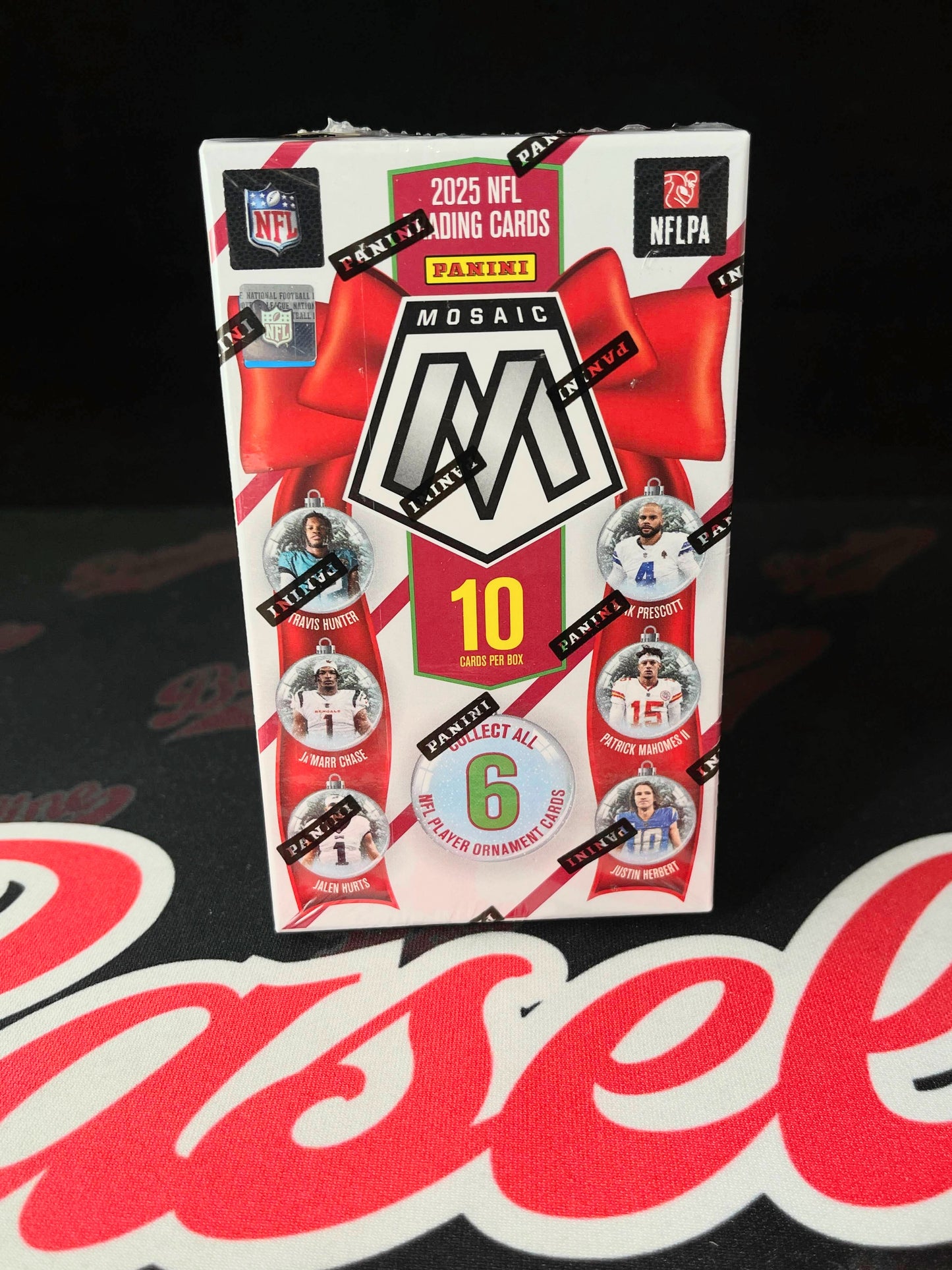 2025 Panini Mosaic Football Ornament Box